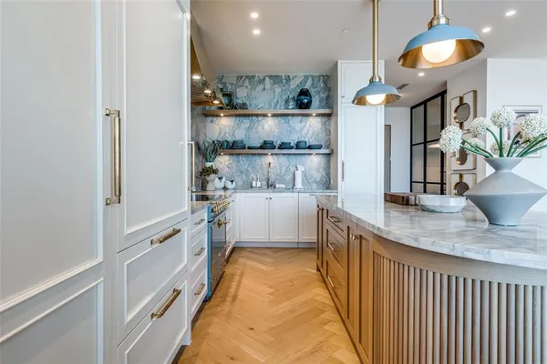 $2,500,000 | 2408 Victory Park Lane, Unit 1442, Dallas, TX 75219