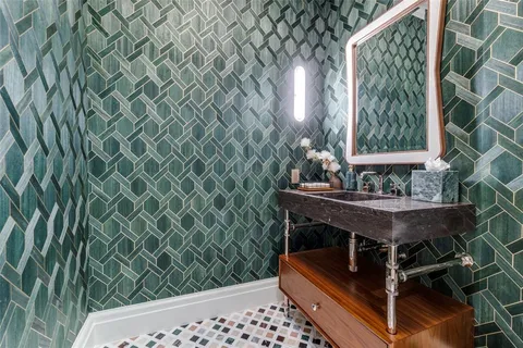 $2,500,000 | 2408 Victory Park Lane, Unit 1442, Dallas, TX 75219