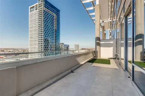 $2,500,000 | 2408 Victory Park Lane, Unit 1442, Dallas, TX 75219