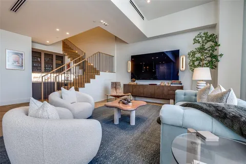 $2,500,000 | 2408 Victory Park Lane, Unit 1442, Dallas, TX 75219