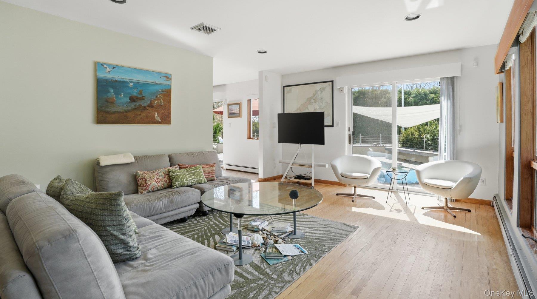 145 Osprey Nest Road Greenport, NY 11944 - Photo 11 of 40 Family Room