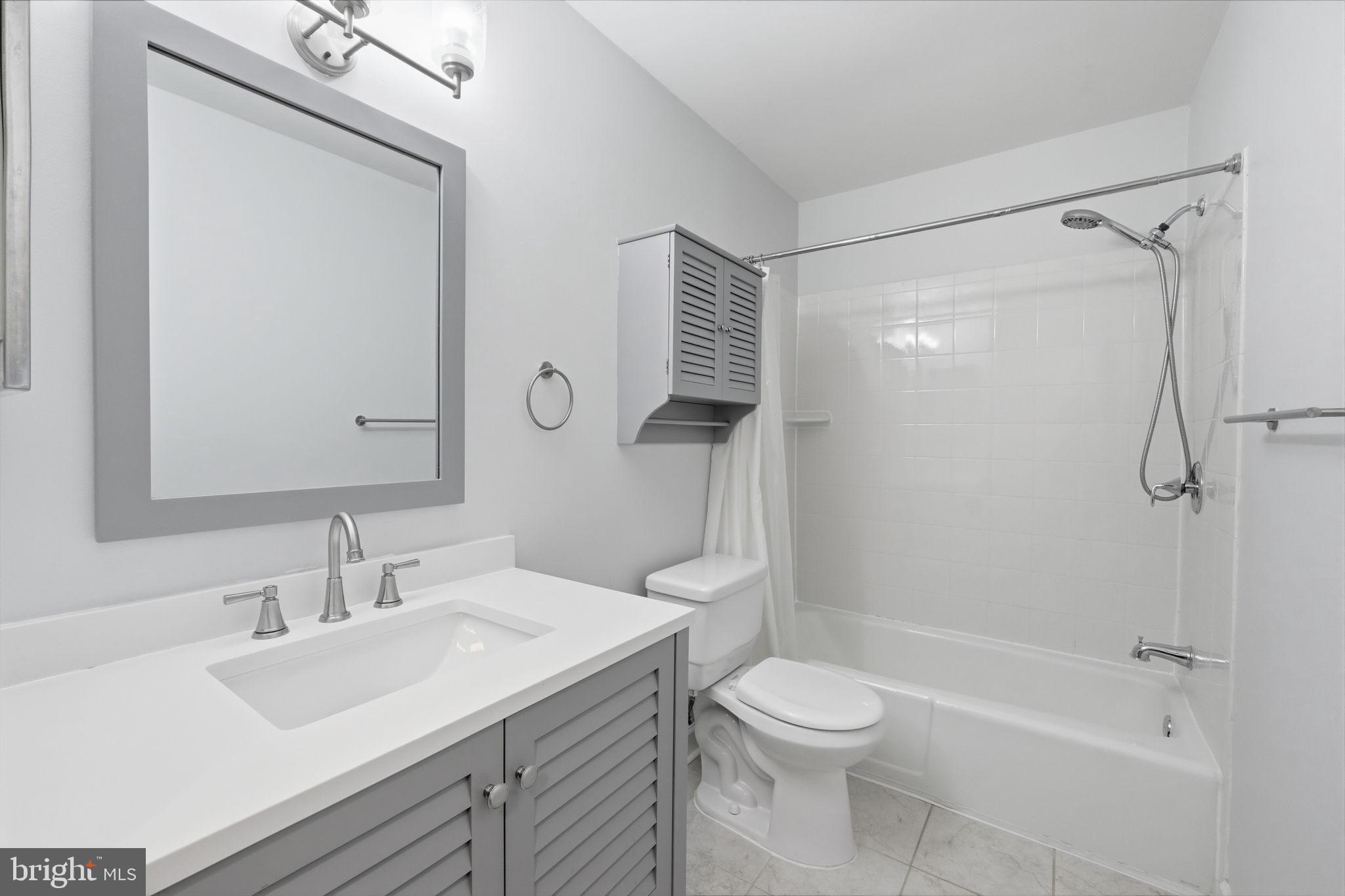 1558 Northgate Square, Unit 32B Reston, VA 20190 - Photo 20 of 24