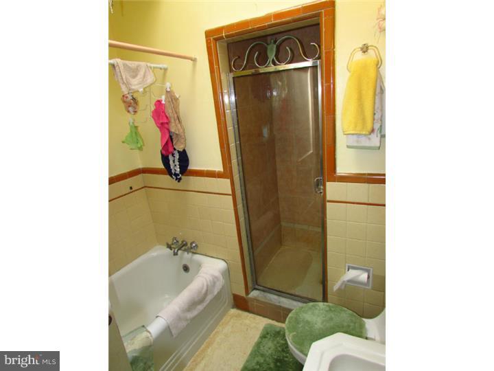 7032 Georgian Road Philadelphia, PA 19138 - Photo 22 of 23 Bathroom