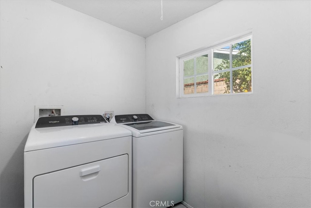 8727 Randolph Street Riverside, CA 92503 - Photo 16 of 37