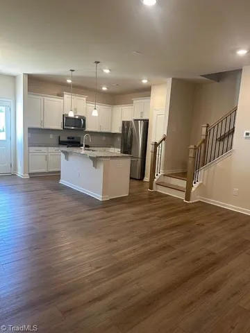 $1,895 | 4029 Beckton Trail, Jamestown, NC 27282