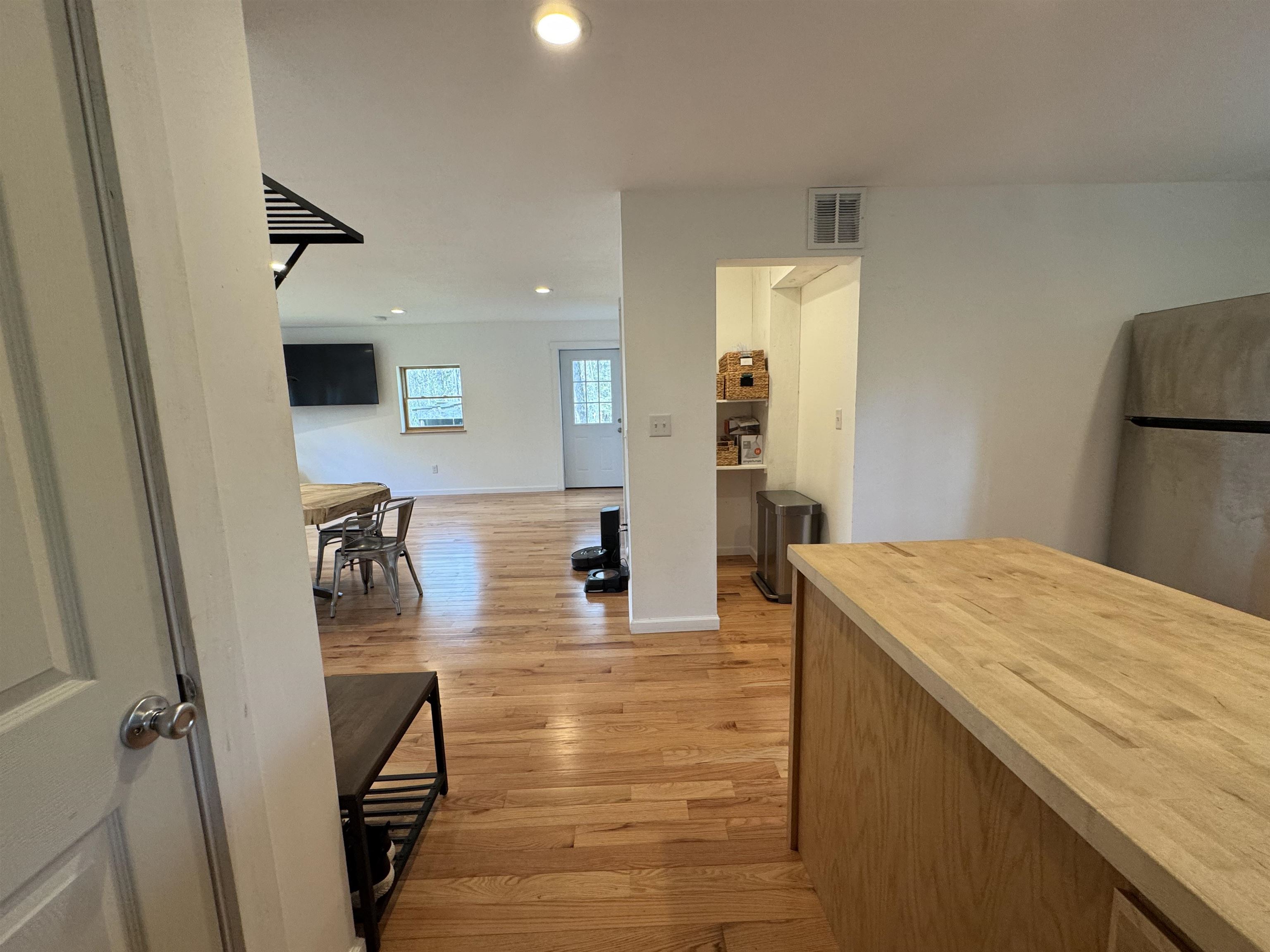 1377 Old Depot Road Shaftsbury, VT 05262 - Photo 8 of 27