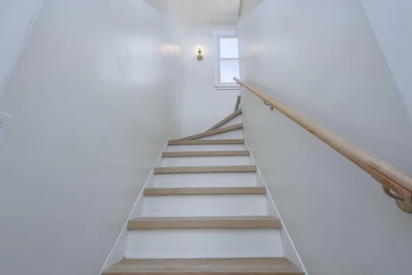 $205,000 | 18423 Ashton Avenue, Detroit, MI 48219