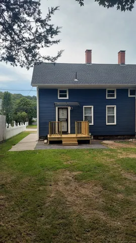 $2,300 | 70 Providence Street, Norwich, CT 06380