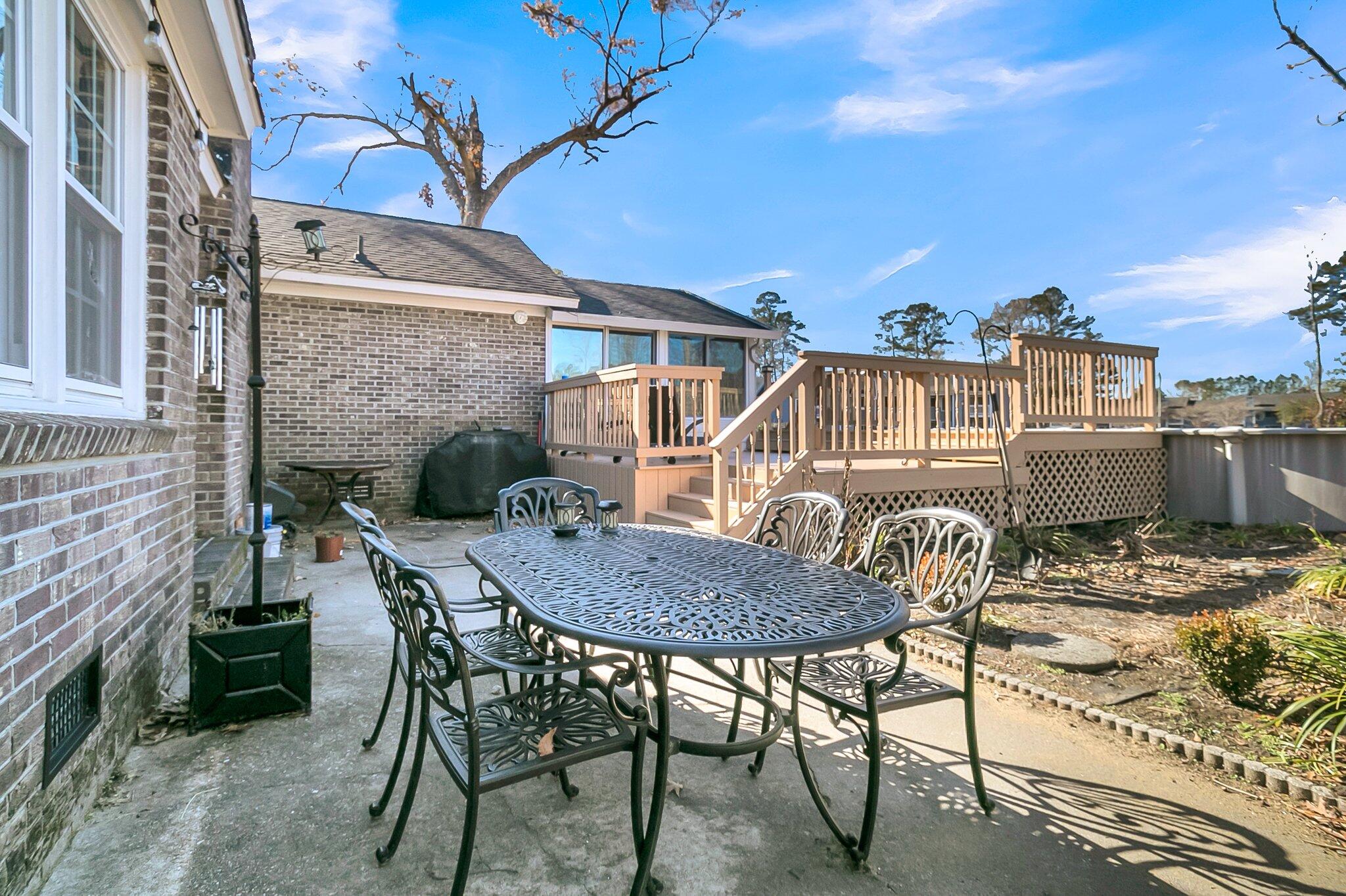 211 Brailsford Road Summerville, SC 29485 - Photo 35 of 52 34 p1