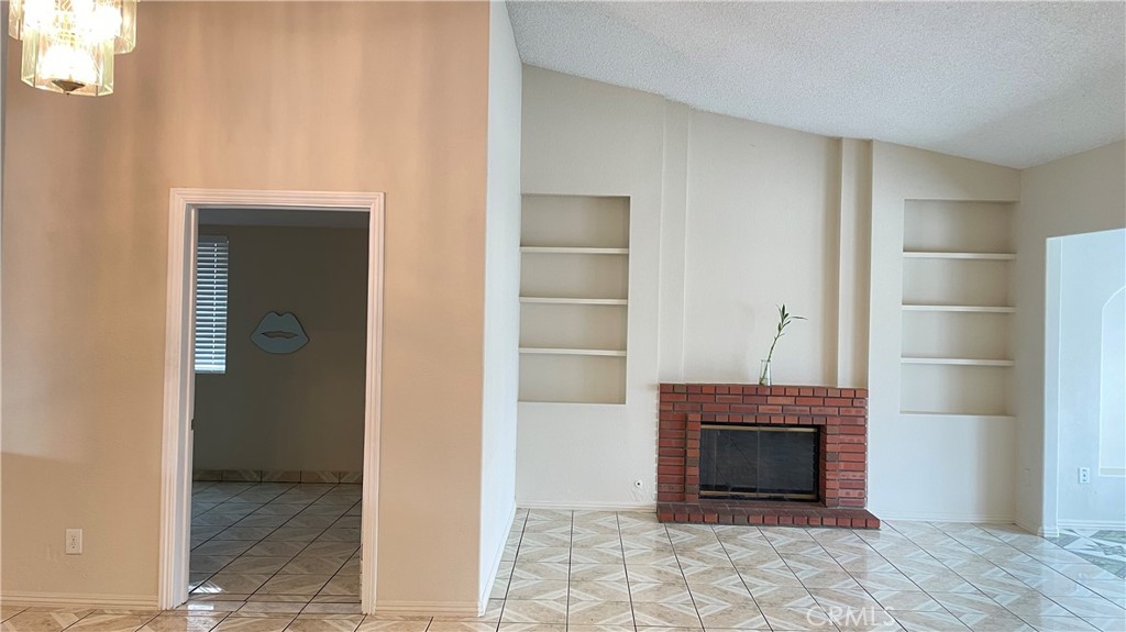 14425 Manzano Road Victorville, CA 92392 - Photo 7 of 24