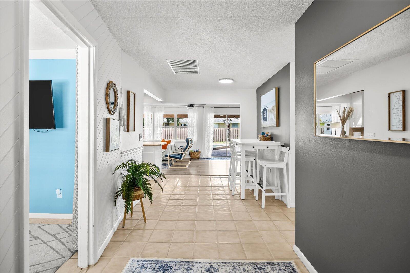 1004 Northwest 16th Place Stuart, FL 34994 - Photo 4 of 42 04_beyc6a3d80596c21c