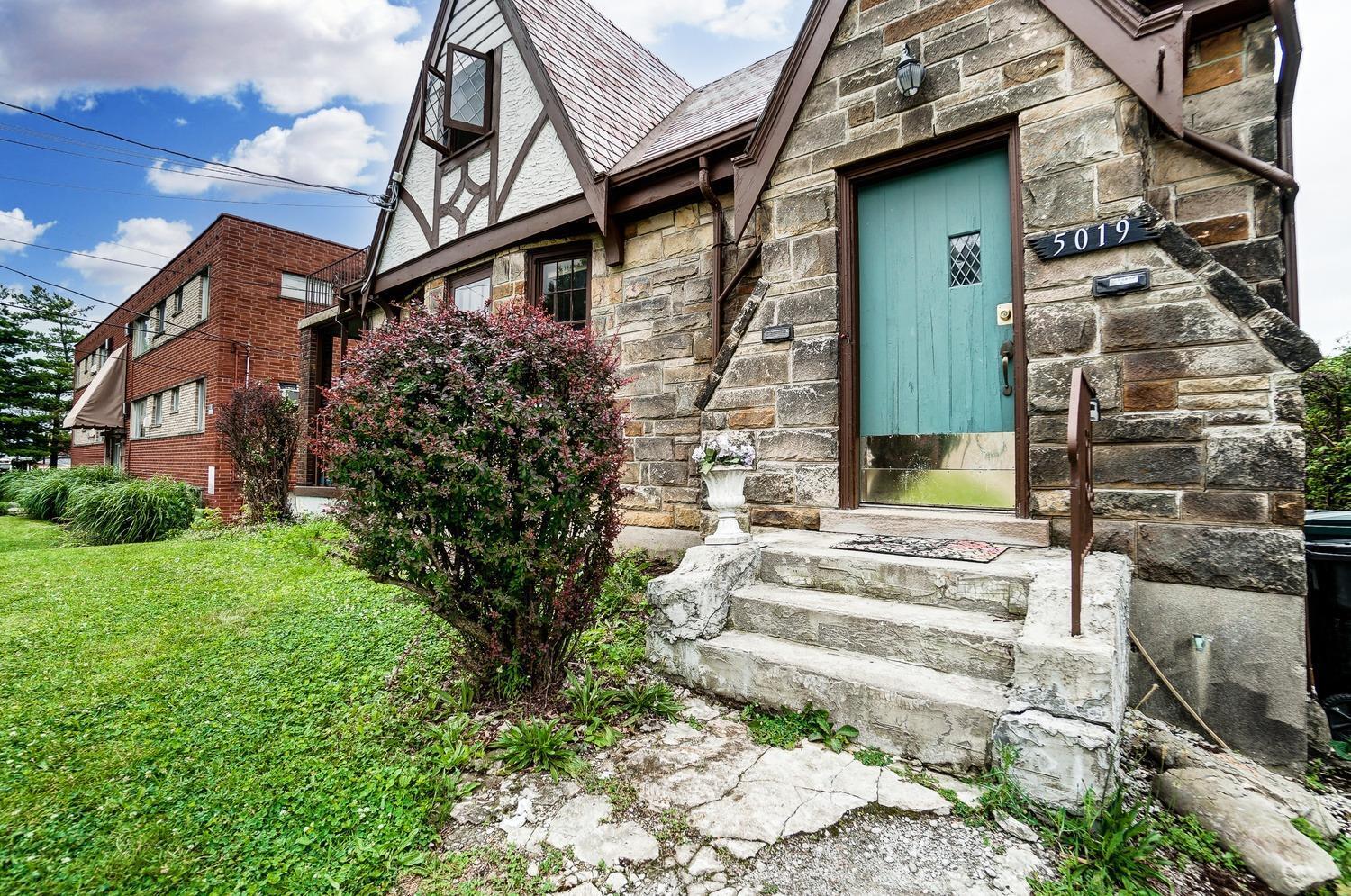 5019 Sidney Road Cincinnati, OH 45238 - Photo 1 of 40