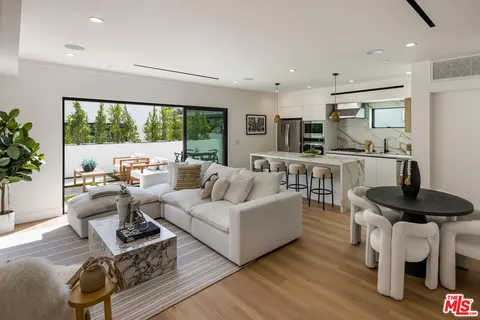 $2,195,000 | 2001 1/2 West Bellevue Avenue, Echo Park, CA 90026