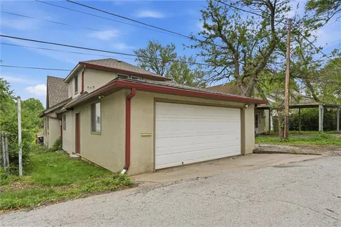 $270,000 | 6656 The Paseo, Kansas City, MO 64132