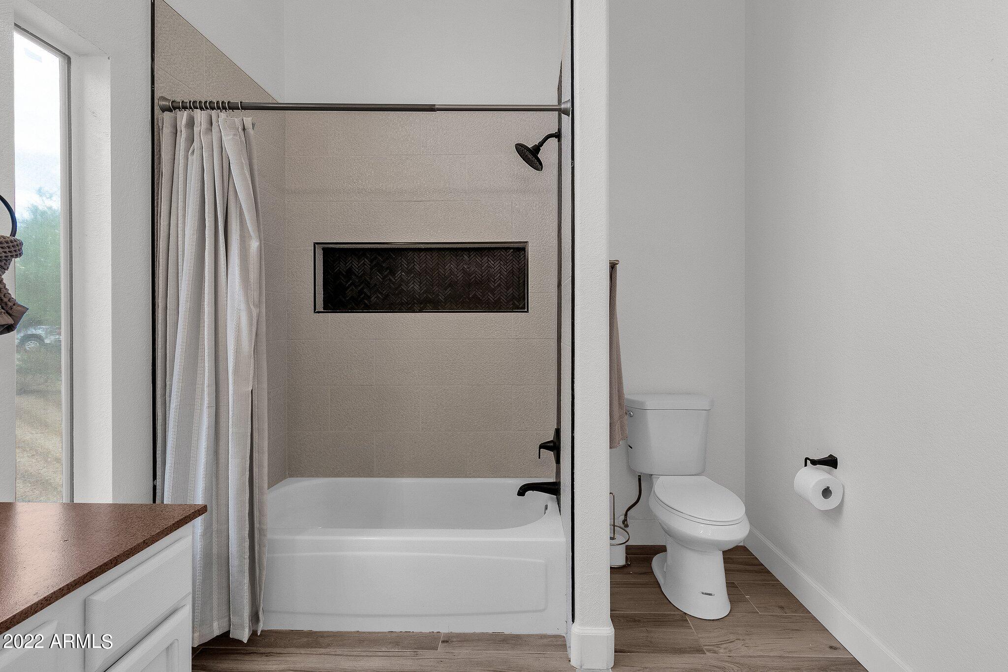 8510 East Rowel Road Scottsdale, AZ 85255 - Photo 17 of 47 BATHROOM #3