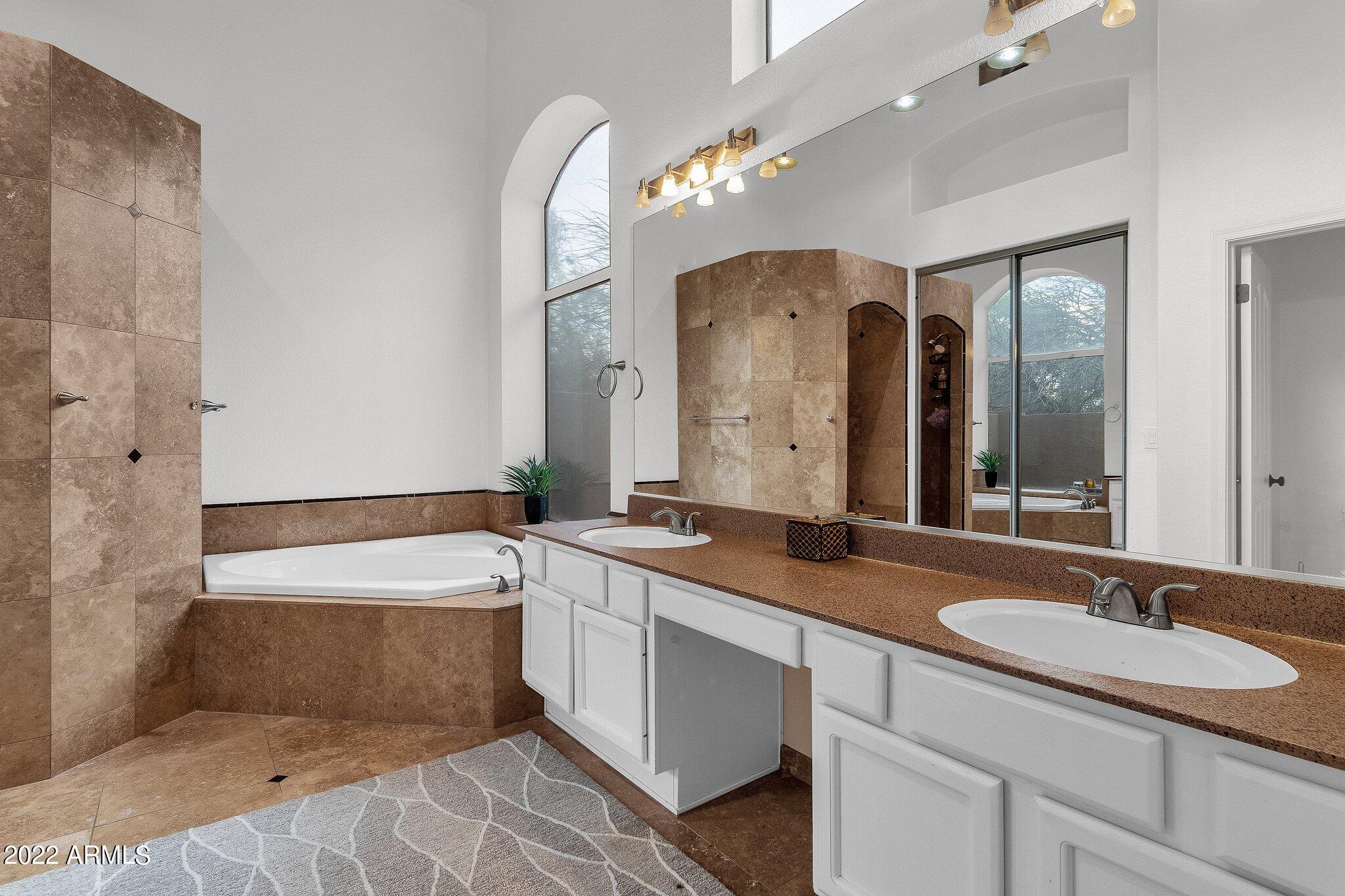 8510 East Rowel Road Scottsdale, AZ 85255 - Photo 24 of 47 MASTER BATH