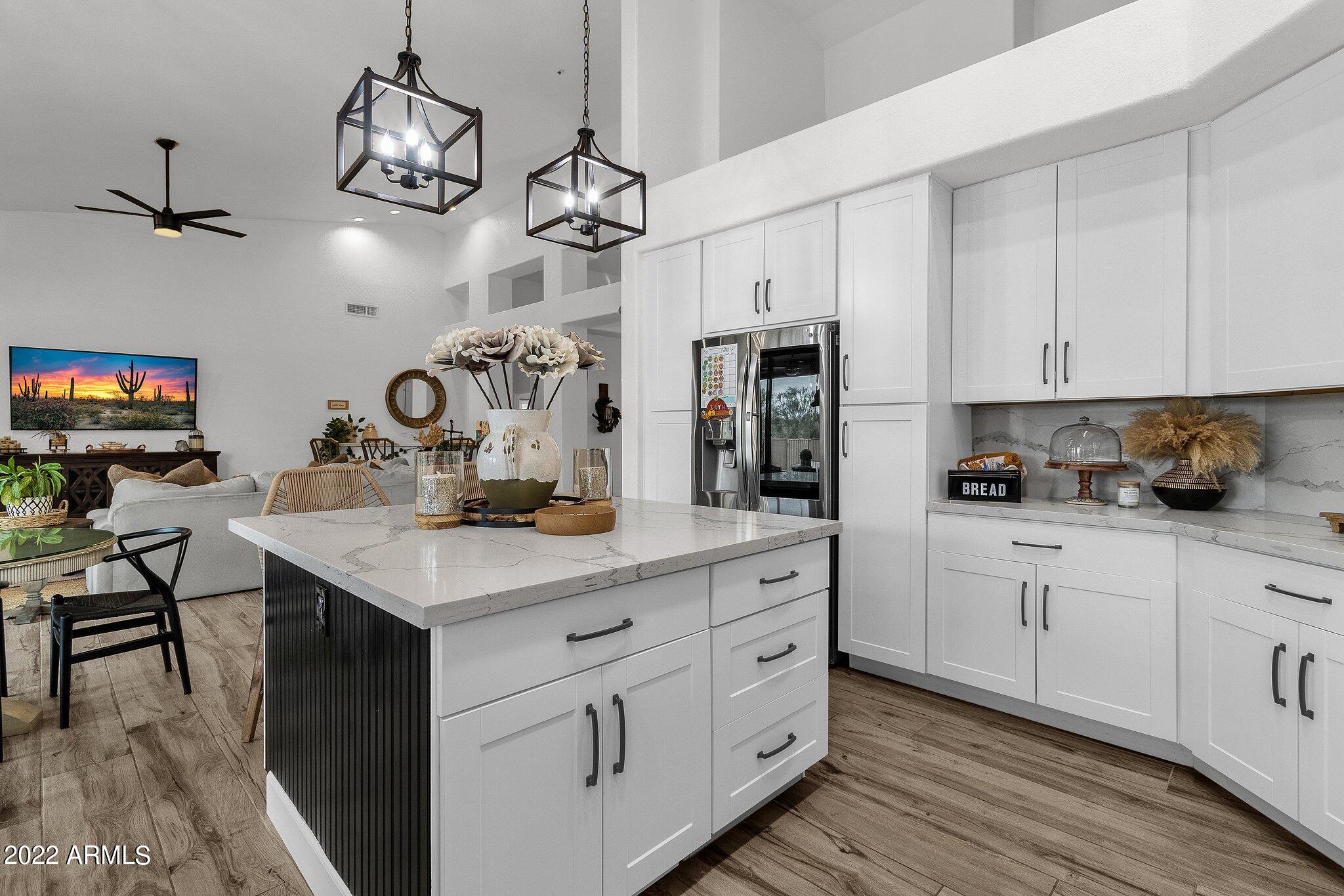 8510 East Rowel Road Scottsdale, AZ 85255 - Photo 32 of 47 LARGE ISLAND