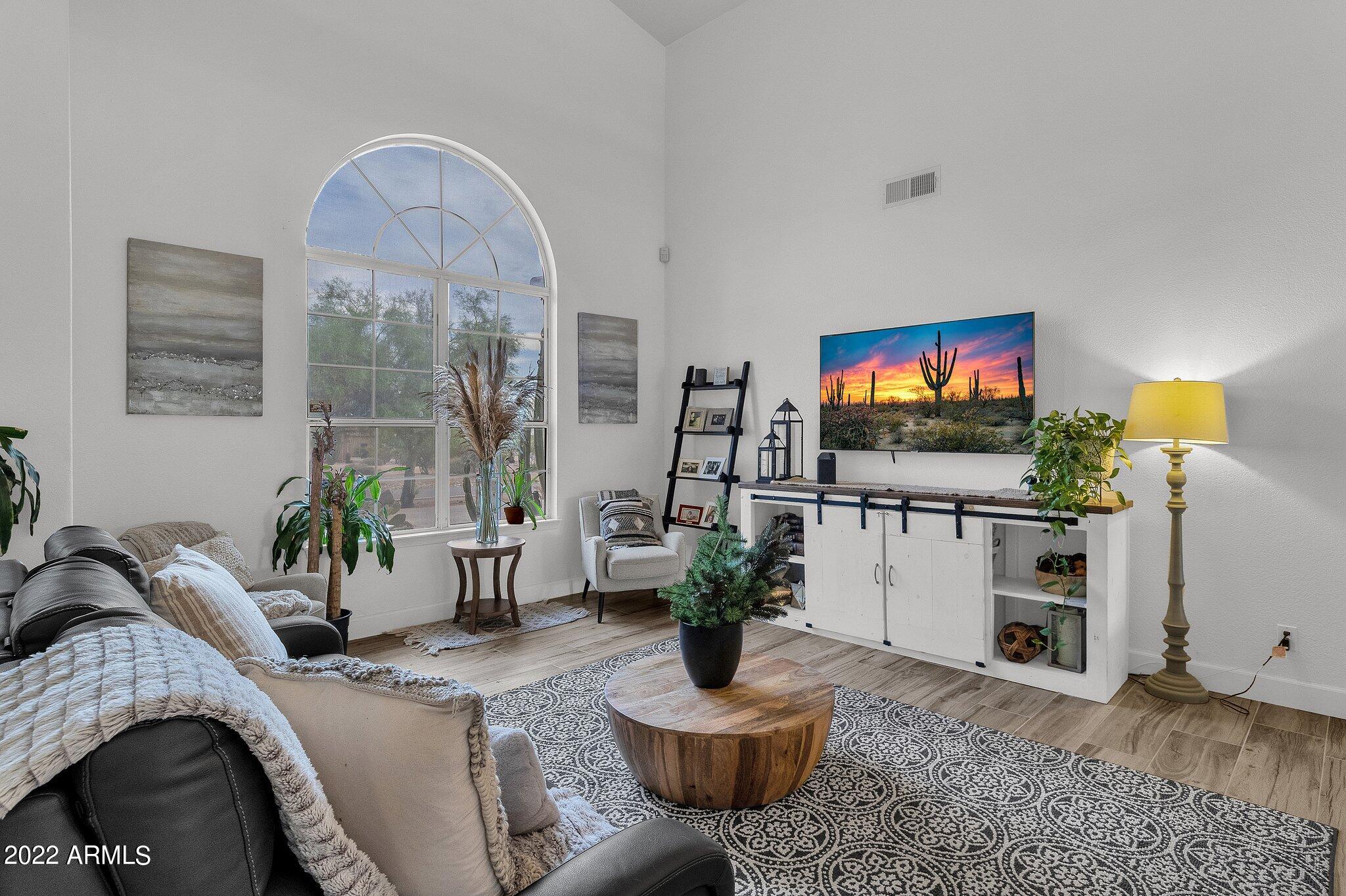 8510 East Rowel Road Scottsdale, AZ 85255 - Photo 36 of 47 LIVING ROOM