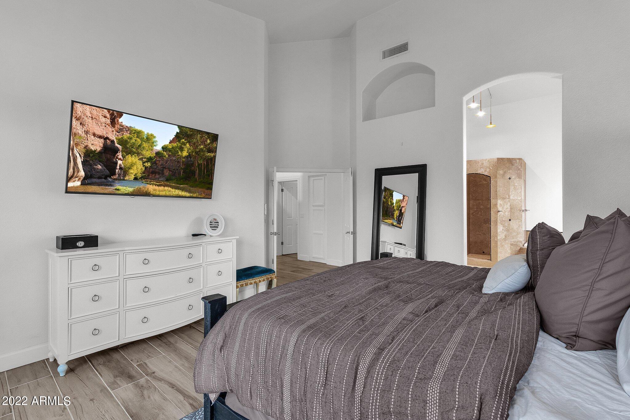 8510 East Rowel Road Scottsdale, AZ 85255 - Photo 40 of 47 MASTER SUITE