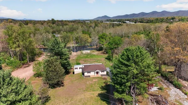 $525,000 | 782 Shipyard Road, Shenandoah, VA 22849