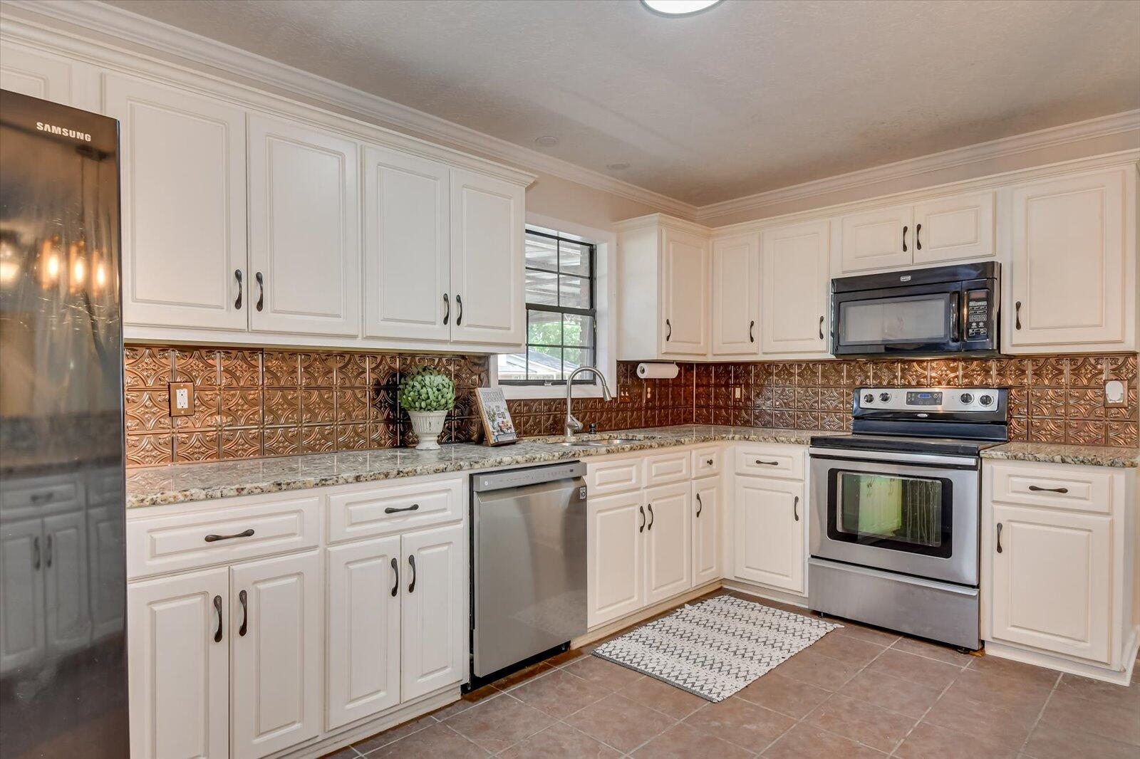 1710 Forest Creek Road Augusta, GA 30909 - Photo 14 of 45 16-116