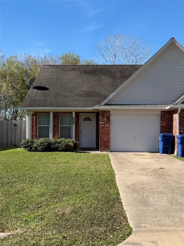 $1,500 | 2401 24th Street North, Texas City, TX 77590