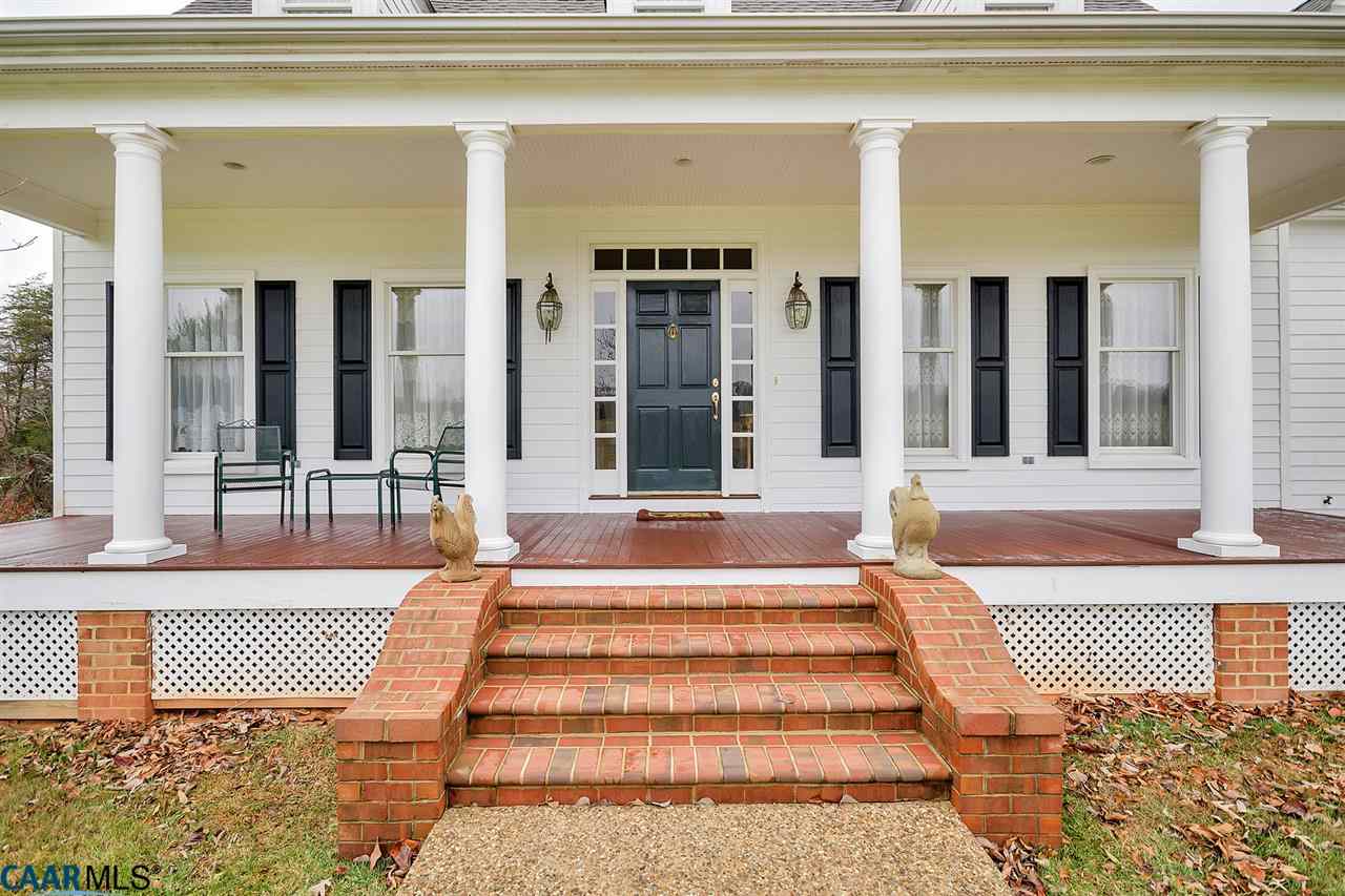 3895 Jacks Shop Road Rochelle, VA 22738 - Photo 4 of 41 a view of a building with a balcony