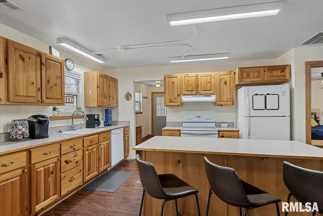 $299,000 | 26438 Lake Pittsfield Drive, Pittsfield, IL 62363