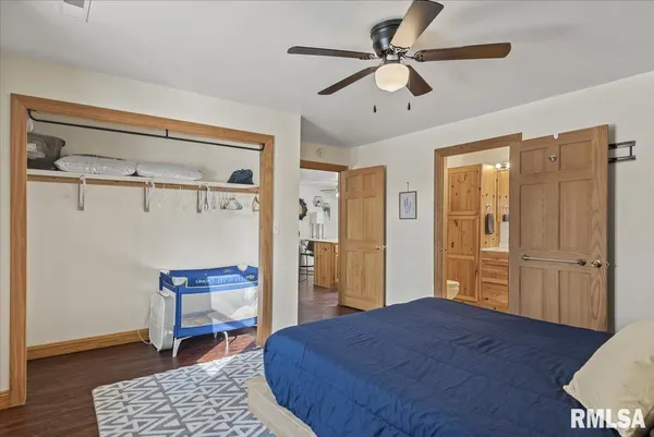 $289,000 | 26438 Lake Pittsfield Drive, Pittsfield, IL 62363