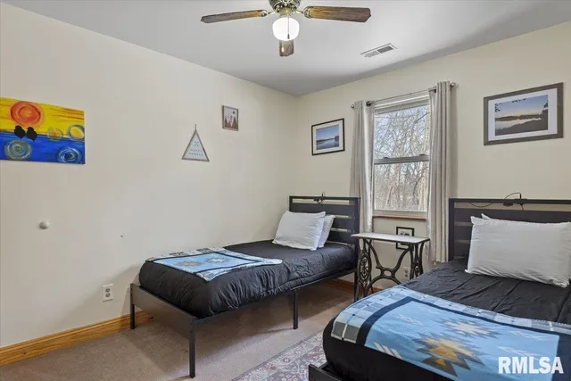 $299,000 | 26438 Lake Pittsfield Drive, Pittsfield, IL 62363