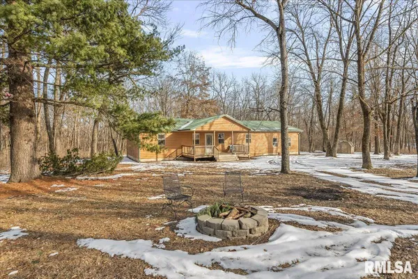 $269,000 | 26438 Lake Pittsfield Drive, Pittsfield, IL 62363