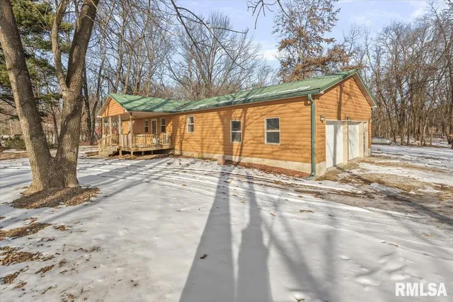 $299,000 | 26438 Lake Pittsfield Drive, Pittsfield, IL 62363