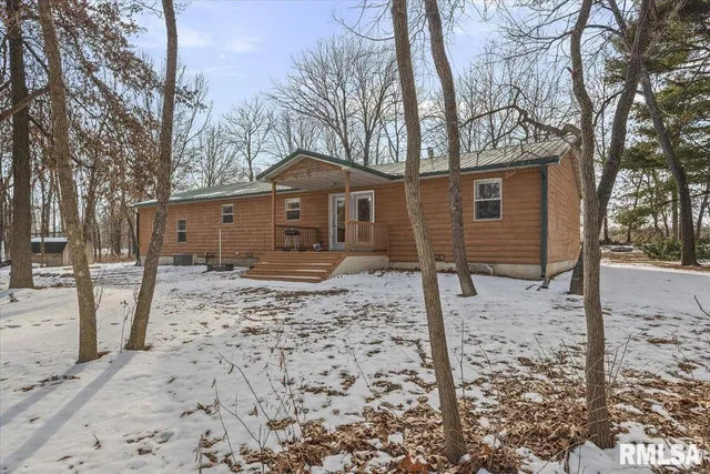 $299,000 | 26438 Lake Pittsfield Drive, Pittsfield, IL 62363