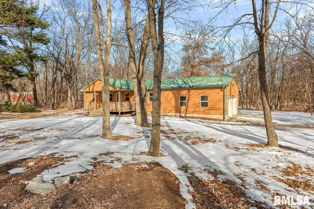 $299,000 | 26438 Lake Pittsfield Drive, Pittsfield, IL 62363