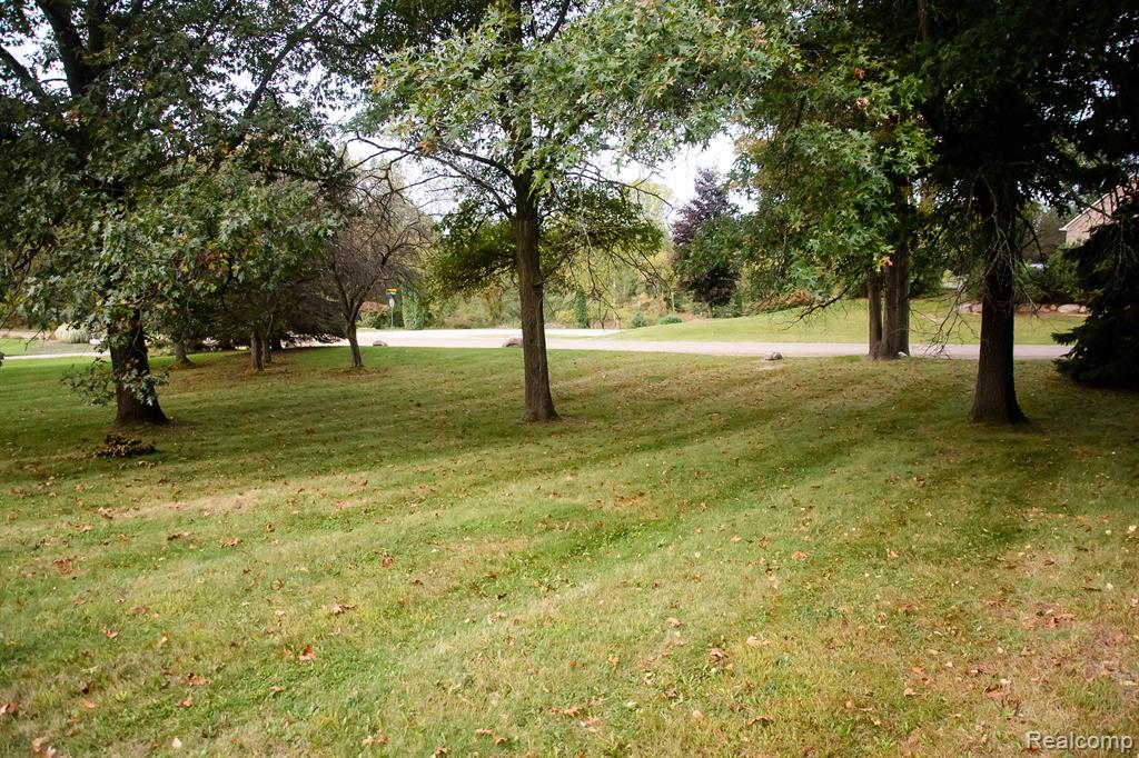 152 Gulley Road Howell, MI 48843 - Photo 12 of 13