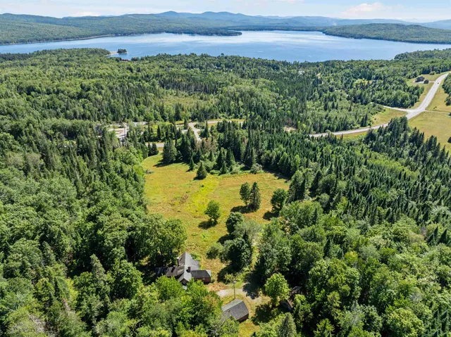 $1,100,000 | 38 Lost Horizon Road, Pittsburg, NH 03592