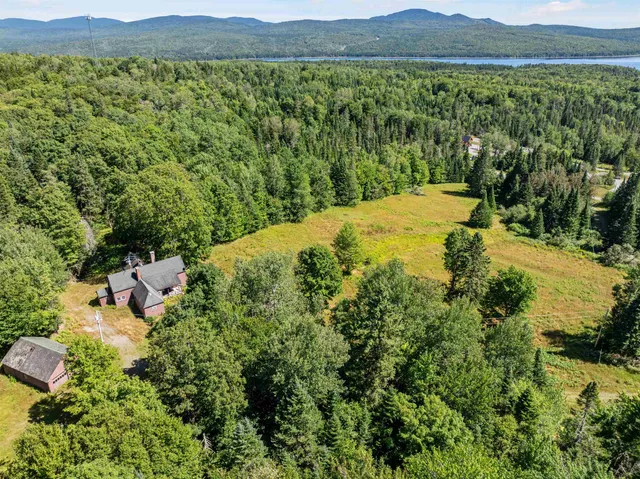 $1,100,000 | 38 Lost Horizon Road, Pittsburg, NH 03592