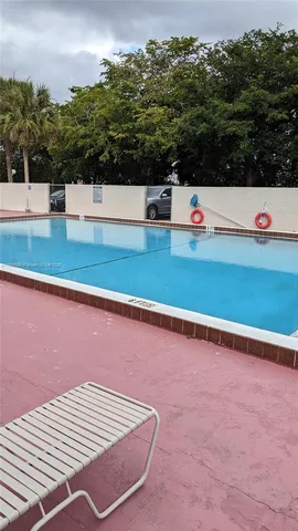 $1,435 | 2701 Riverside Drive, Unit 206B, Coral Springs, FL 33065