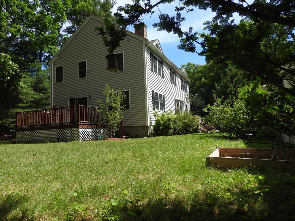 28 Colby Road Wellesley, MA 02482 - Photo 2 of 17 Gallery Image 2