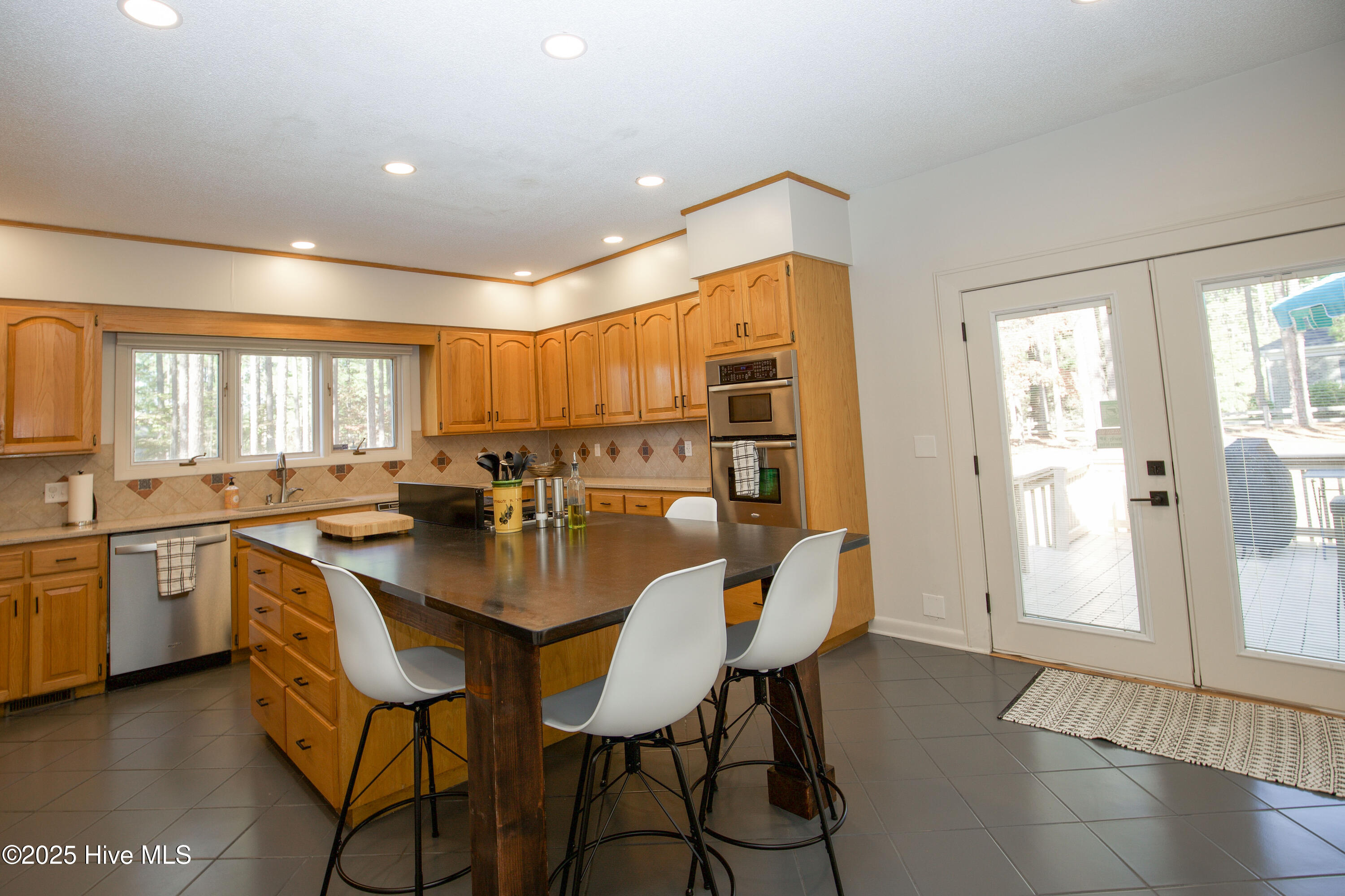 100 Grey Fox Run Rockingham, NC 28379 - Photo 11 of 48 Counter with Seating