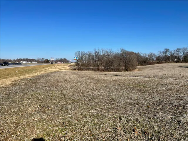 $607,464 | 1 North Perryville Boulevard, Perryville, MO 63775