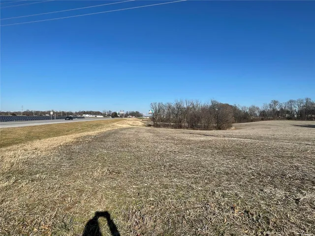 $607,464 | 1 North Perryville Boulevard, Perryville, MO 63775