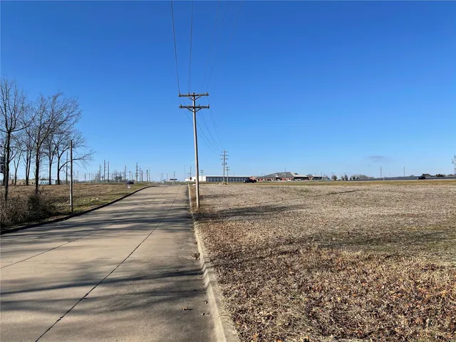 $607,464 | 1 North Perryville Boulevard, Perryville, MO 63775