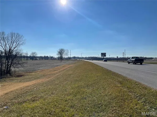 $607,464 | 1 North Perryville Boulevard, Perryville, MO 63775