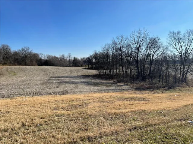 $607,464 | 1 North Perryville Boulevard, Perryville, MO 63775