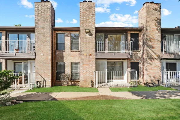 $1,050 | 6633 West Airport Boulevard, Unit 1306, Houston, TX 77035