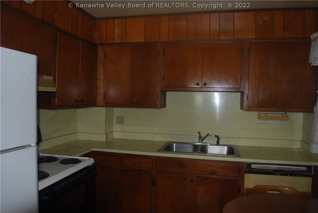 124 English Road Point Pleasant, WV 25550 - Photo 5 of 11 Gallery Image 5