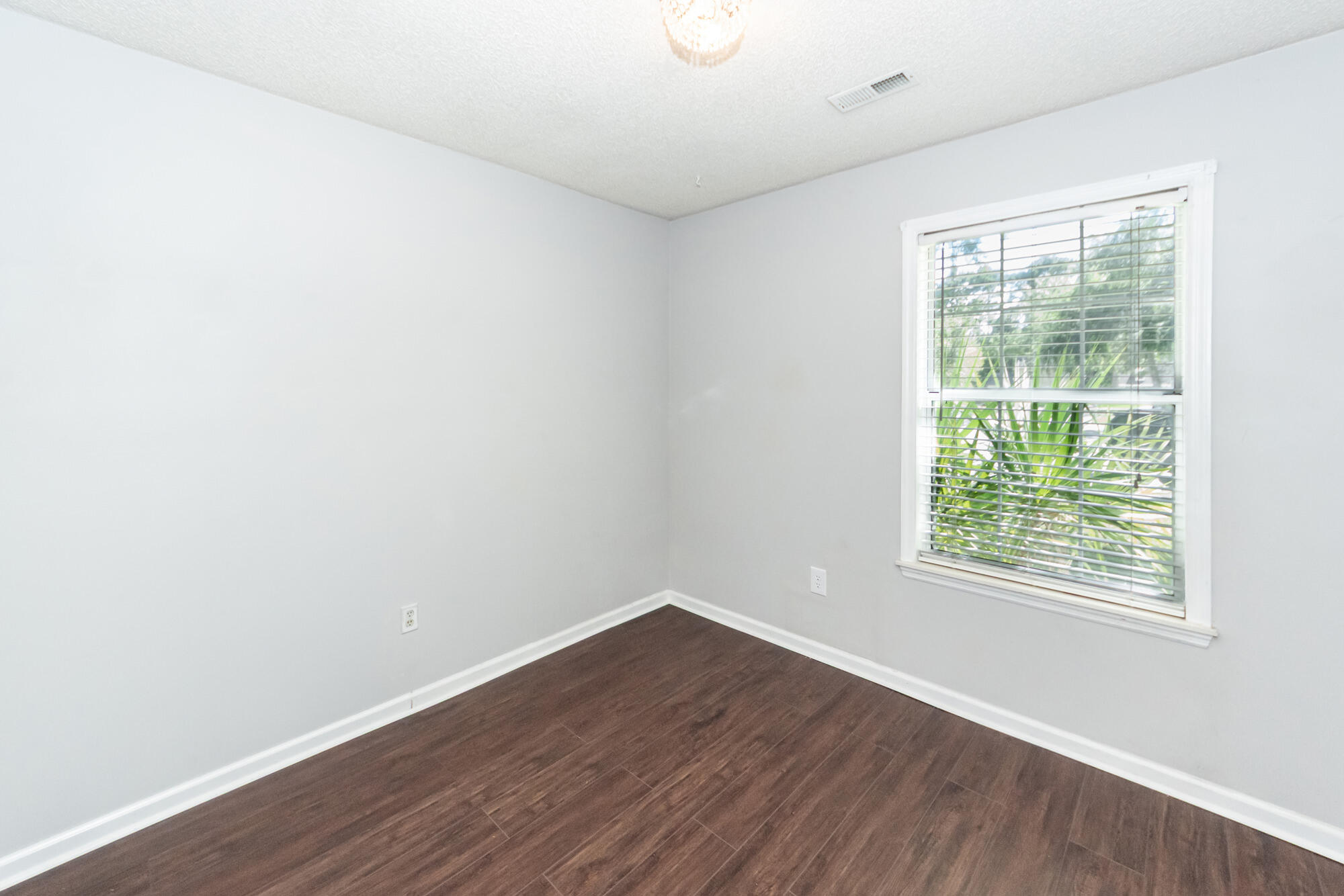 110 Ruston Place Summerville, SC 29485 - Photo 28 of 42 34