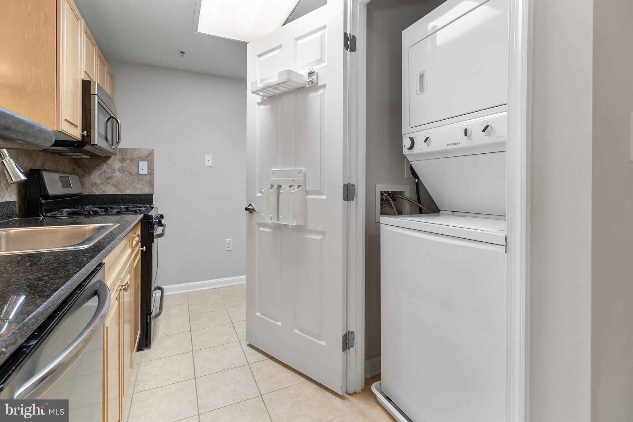 2726 Gallows Road, Unit 209 Vienna, VA 22180 - Photo 11 of 30