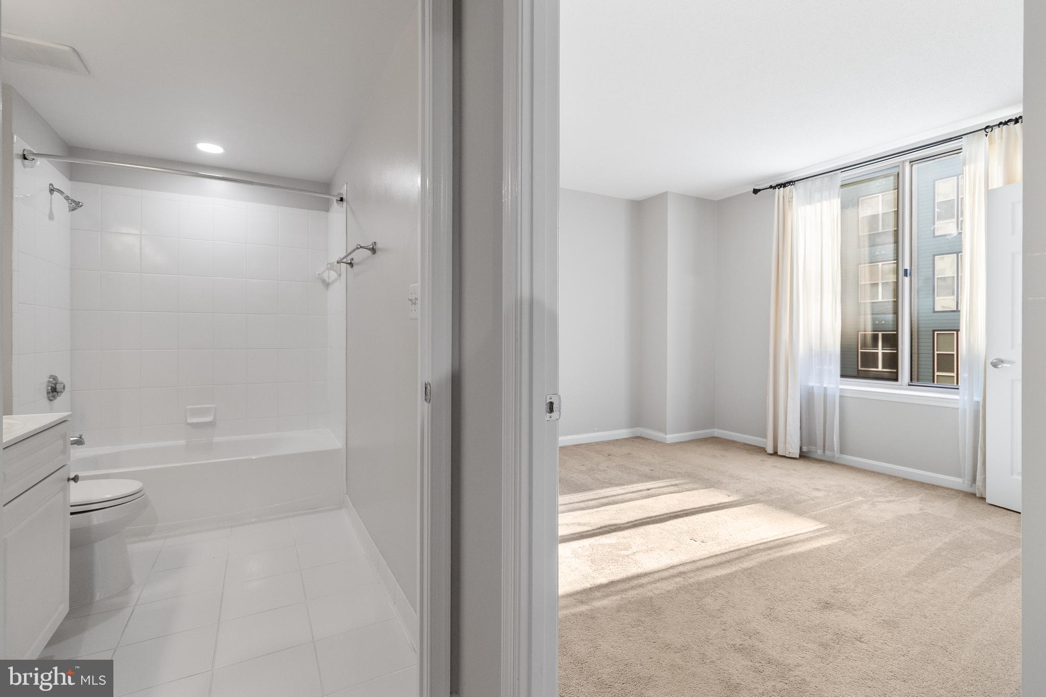 2726 Gallows Road, Unit 209 Vienna, VA 22180 - Photo 19 of 30